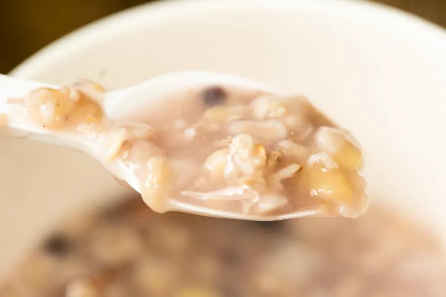 在李佳琪直播间买零食，是个划算的选择吗？