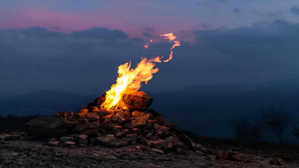 重庆地火村燃烧60年不熄灭,重庆地上冒火的村庄