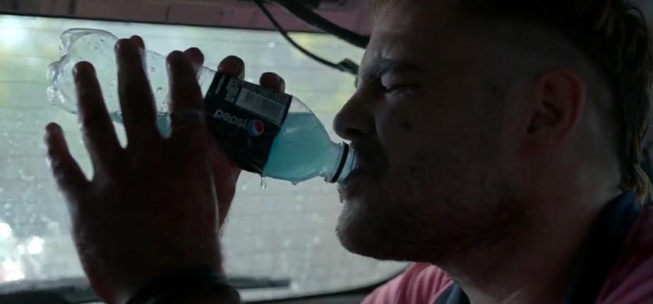 密室电影《4X4》：车主“钓鱼”偷车贼，一辆汽车变成了囚笼