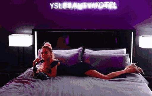 这家被传出浴室照的酒店，怎么还这么火？