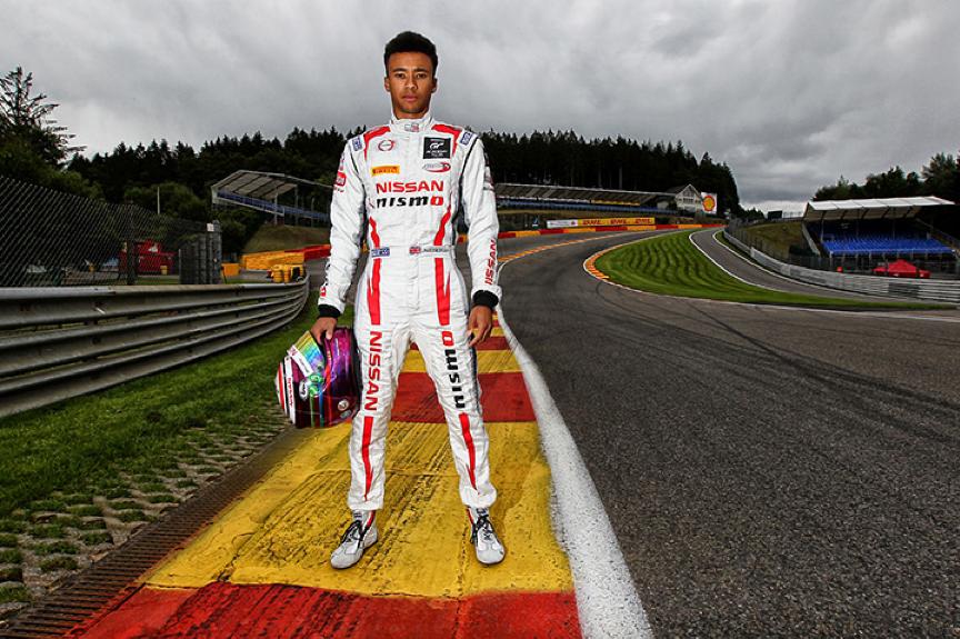 玩赛车游戏当车手,玩赛车很挣钱吗