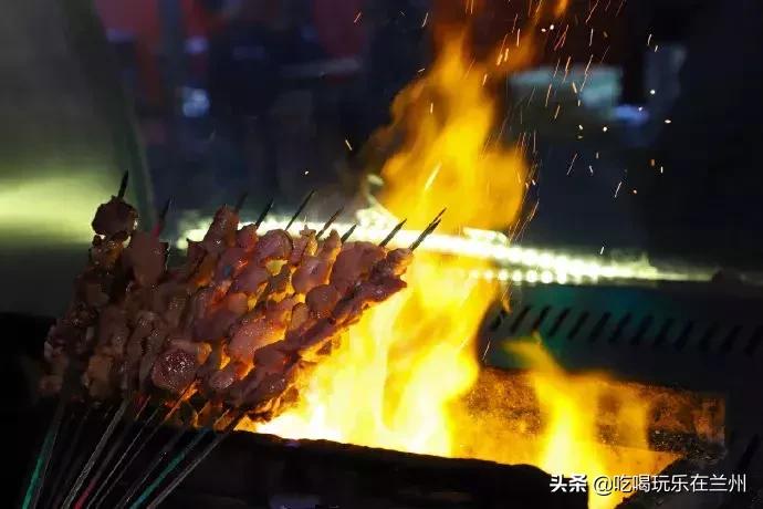 地道的兰州风味烧烤,兰州最好吃的街边烧烤排行榜