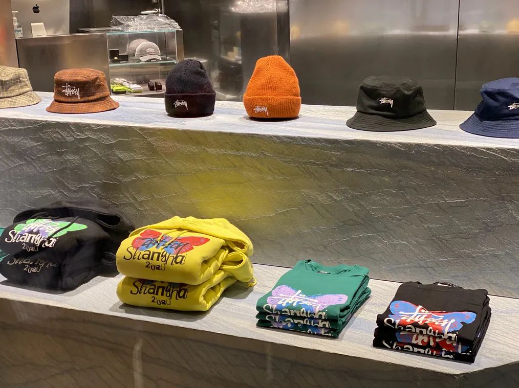 欧阳娜娜同款潮流品牌,欧阳娜娜同款联名卫衣