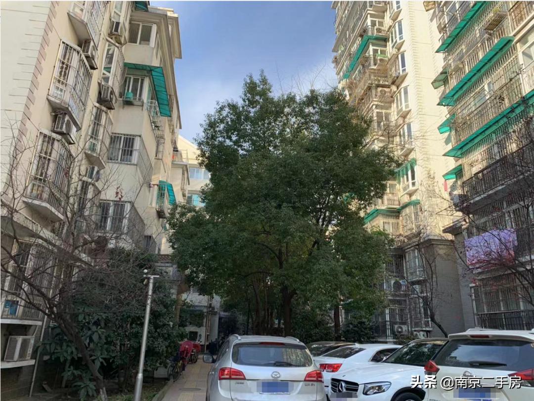 小区房价上涨的真实案例,小区出现很便宜的买房骗局