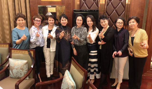 80年代长影厂花旦小生再聚会如今宋晓英64刘之冰56傅艺伟55岁