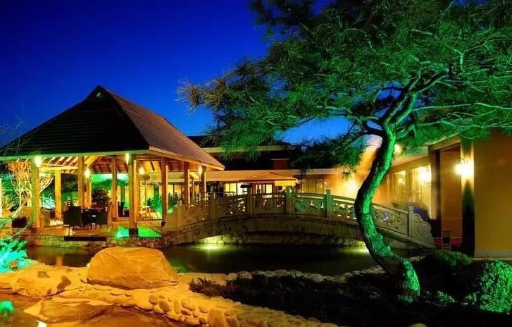 日式温泉滑雪场,大连温泉滑雪场一体度假村