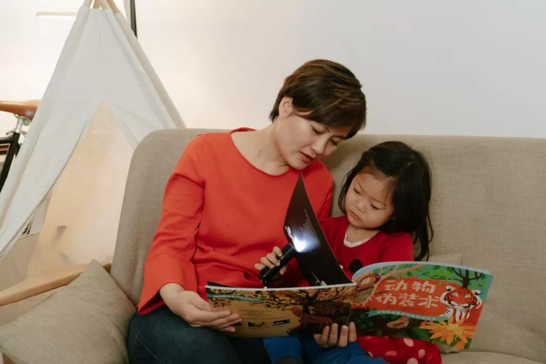 这套让娃沉迷一整天的科普书，连大人都忍不住偷着玩！畅销300万