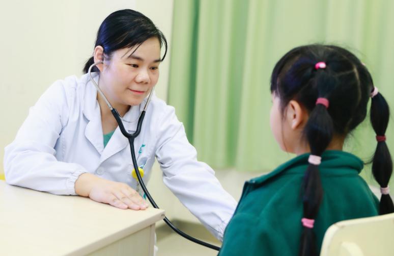 13岁少女发胖长出“胡子”？专家：多囊卵巢综合征诊断干预应从青春期开始