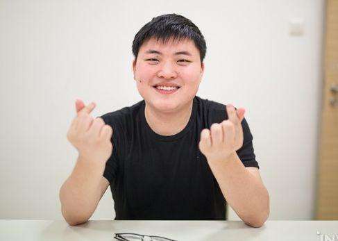 退役选手看uzi复出,英雄联盟传奇选手uzi宣布退役