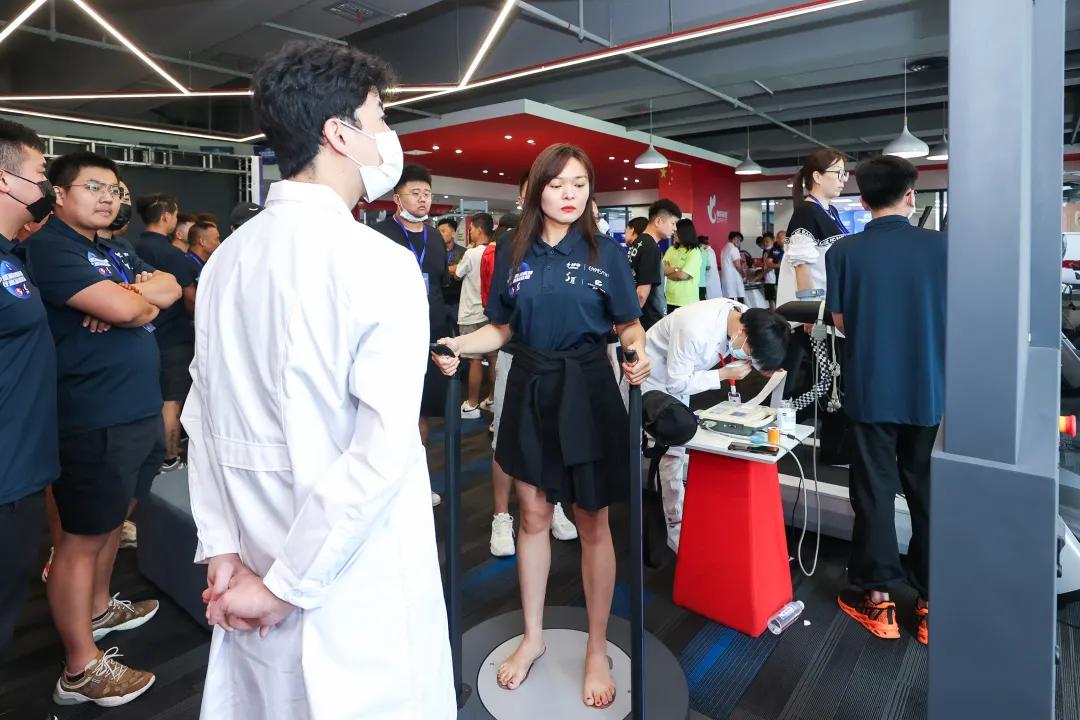 瀹夊叏绗竴涓氱哗涓虹帇,涓浗鍑忚偉璁粌钀ユ寫鎴樿禌