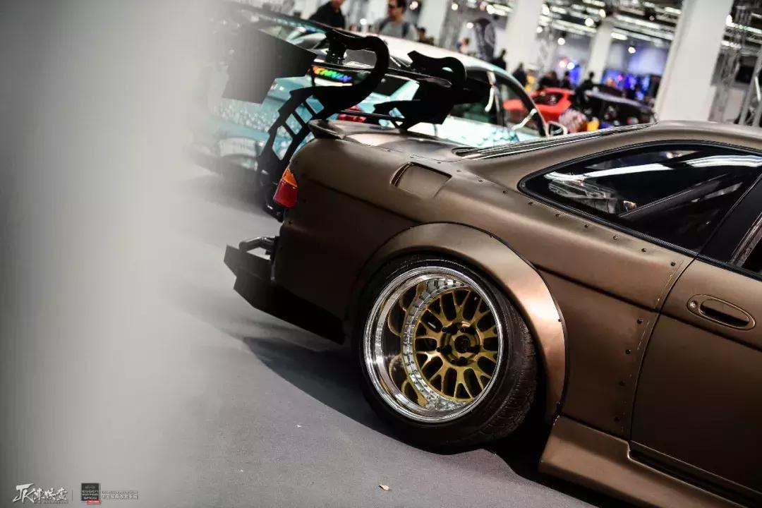 Essen的地下世界，Party还在继续|身临其境