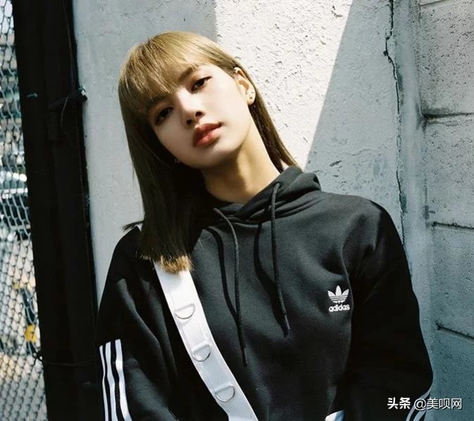 lisa短发发色有哪些 (lisa同款发色显白)