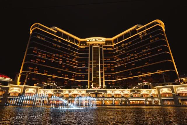 澳门总共有几个豪华酒店,澳门的酒店是全世界最多的吗