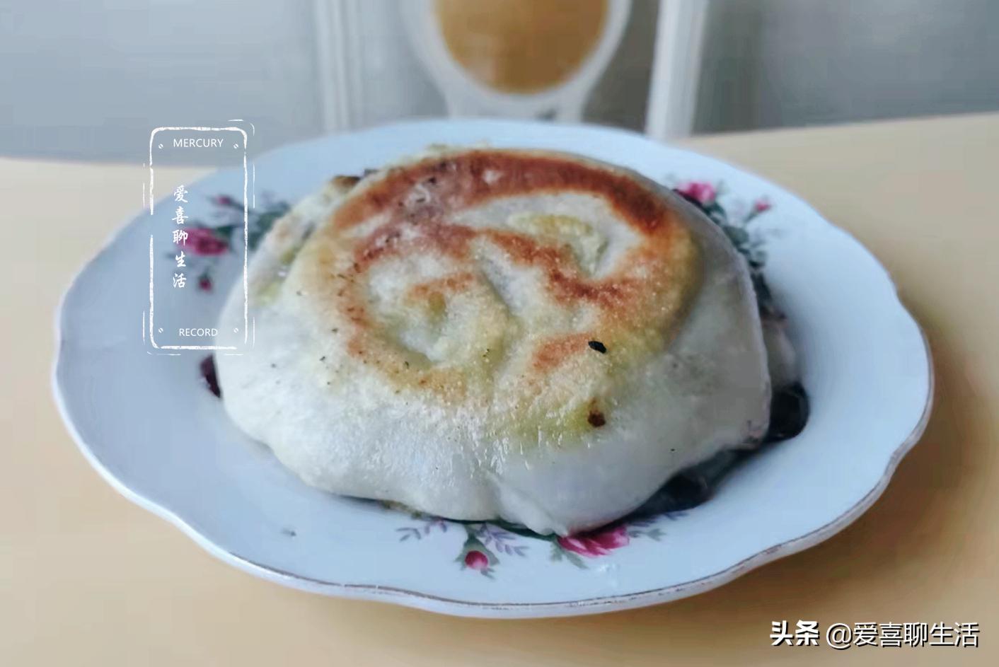 平时嘴馋就吃它，一次多做几个存起来，吃时煎一煎，既方便还好吃