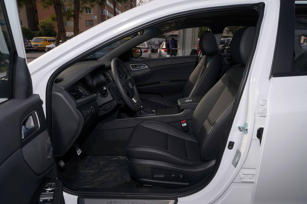 名图顶配,现代名图买自吸还是带t