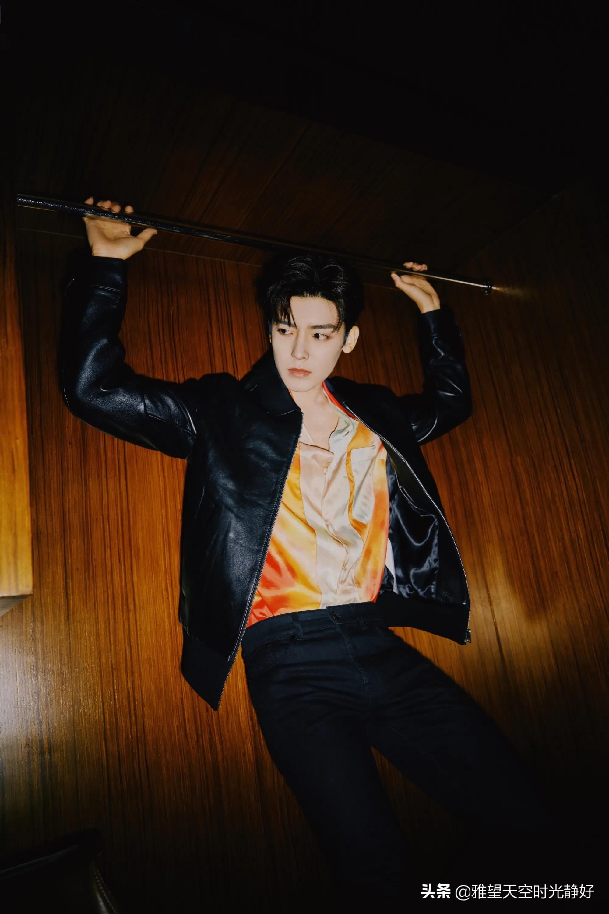 男明星西装穿搭夏季帅气,男士明星皮衣西服外套搭配