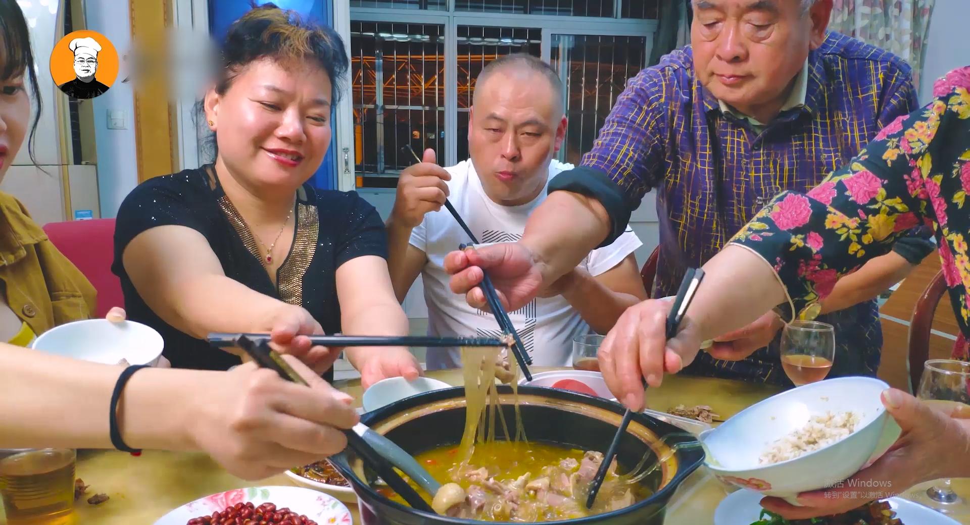 老鸭汤怎么做营养又美味,老鸭汤怎么做法好喝