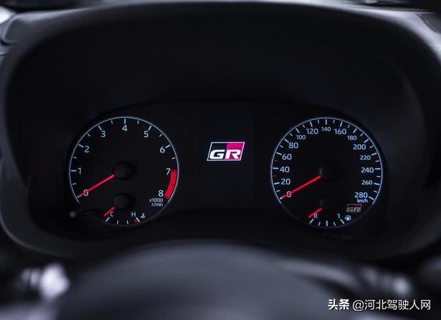 本田思域王露峥嵘丰田YARIS很有型东京改装车展大爆发