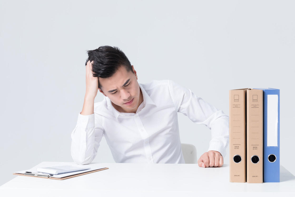 年轻人买不起房该怎么办,人到老了挣不来钱怎么办