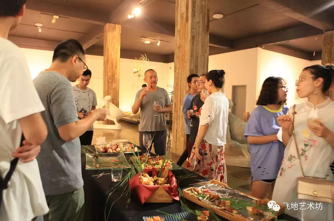 我要拆除绘画中画地为牢的“柏林墙”