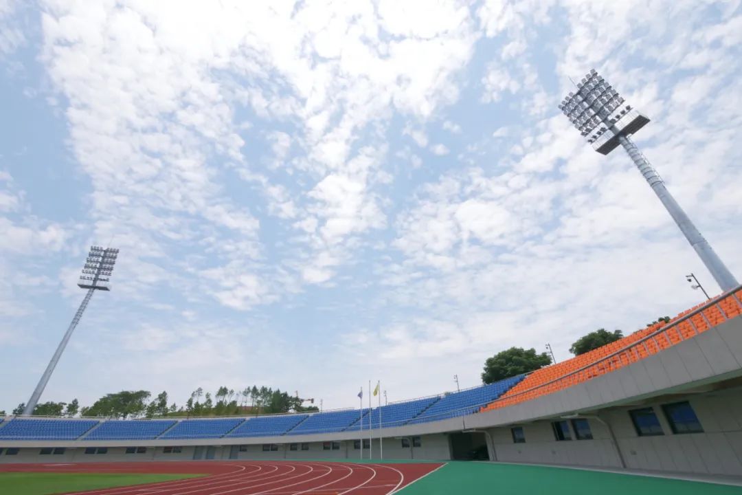 ZJNUers看过来！你们的东田径场大变样啦