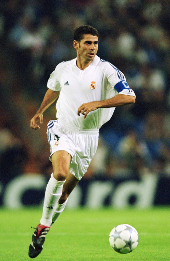 西班牙足球历史上十大球星,西班牙足球明星排名前十