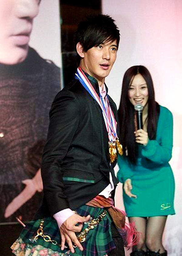 李小璐的快乐生活,李小璐离婚后越来越不羁