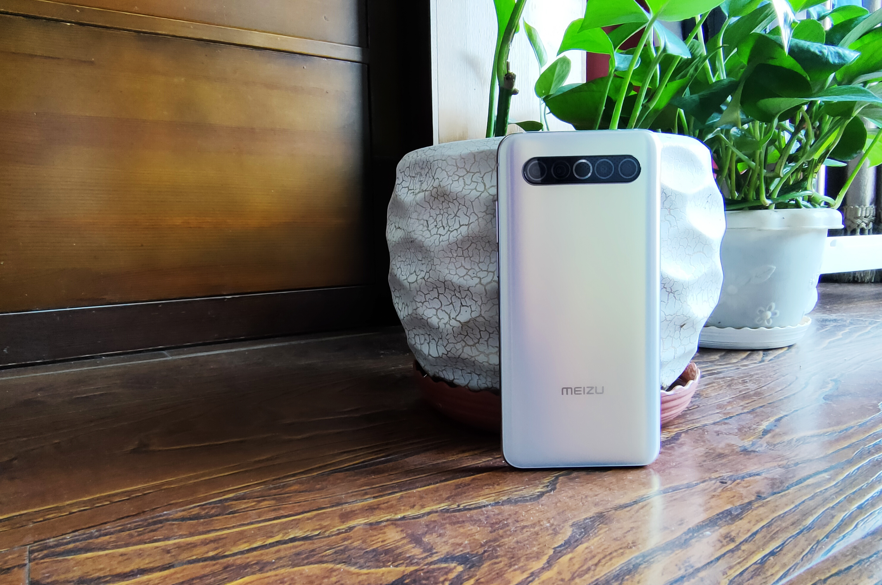 梦幻独角兽魅族17,魅族17独角兽和普通的区别