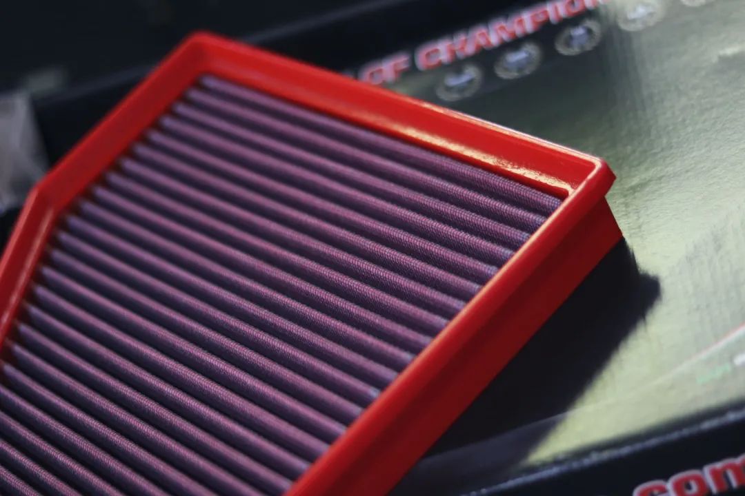 怪兽改造跑车视频,宝马f20120改装