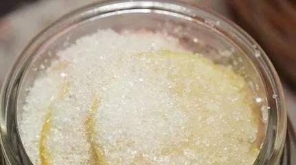 自制水果酵素的做法,自制水果酵素浇花方法