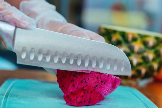 就算暴雨将魔都颠倒，这家「国际潮牌茶饮」照样人多到爆