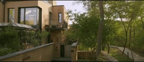 最近网剧里的房子，有点无力吐槽