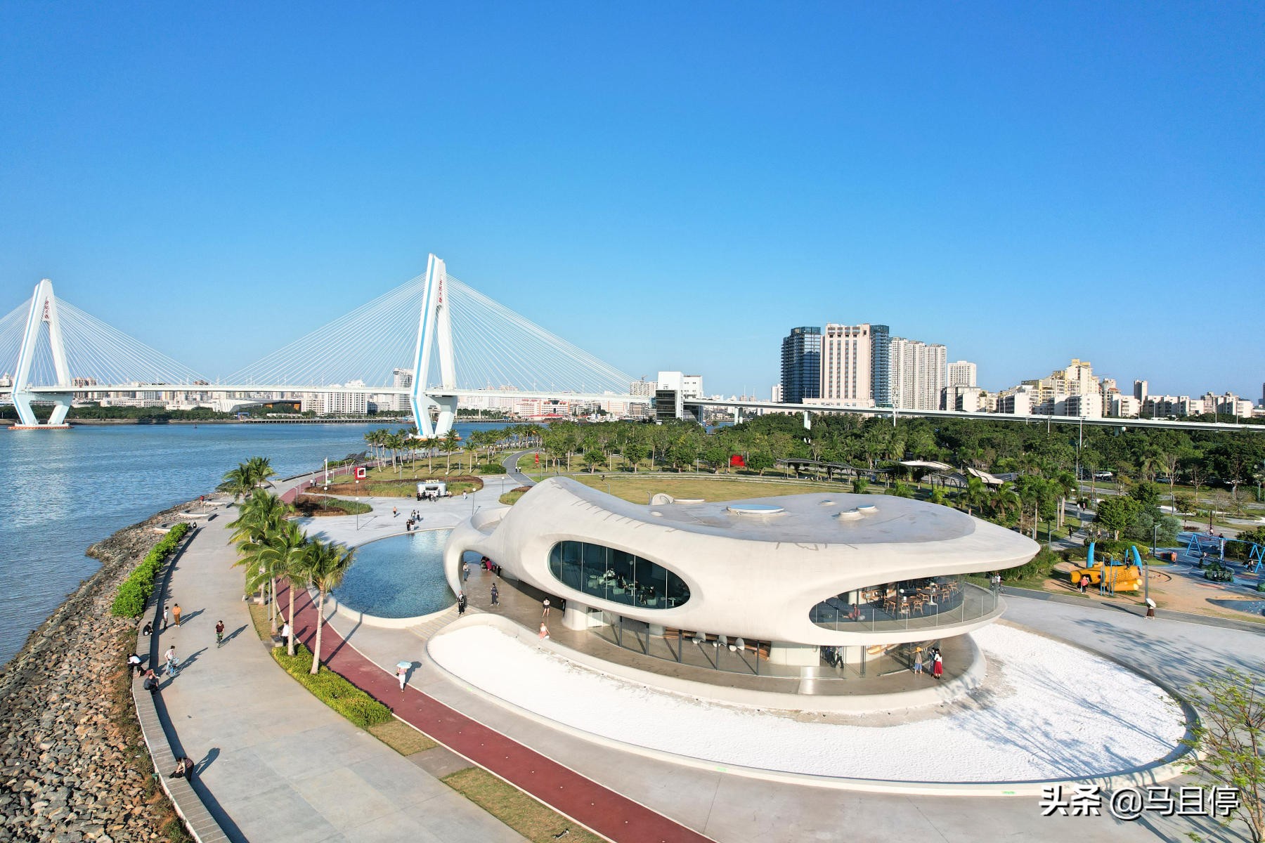 海口云洞图书馆点评,海口云洞图书馆感受