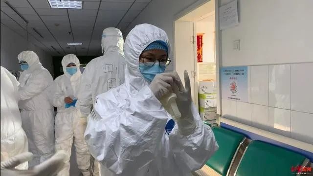 这些绝对让你感动到哭的抗疫故事