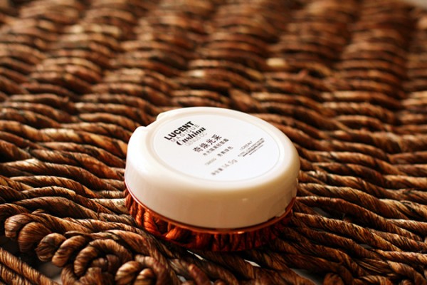 欧莱雅最好用的水乳霜是哪款,巴黎欧莱雅空气轻垫粉底