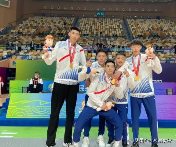 宏远3号球员,广东宏远最新官方消息易建联