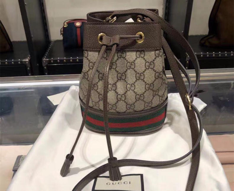 最近超喜欢的一款包,各种风格都能驾驭的包包