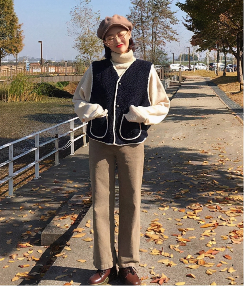 韩国女生爱穿什么裤子,韩国女生为什么喜欢穿裙子