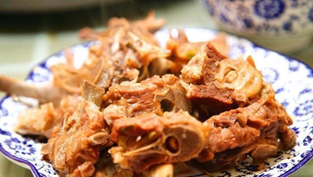 宁夏正宗的盐池滩羊,盐池滩羊都是内蒙的吗