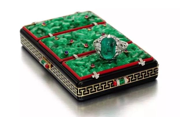 当百宝匣遇上翡翠，惊艳了过去的旧时光