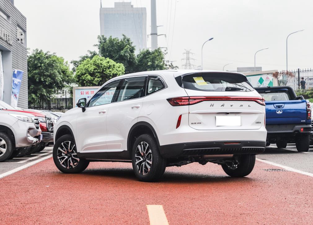 10万左右公认最好省油耐用suv,10万落地的suv哪一款好和省油