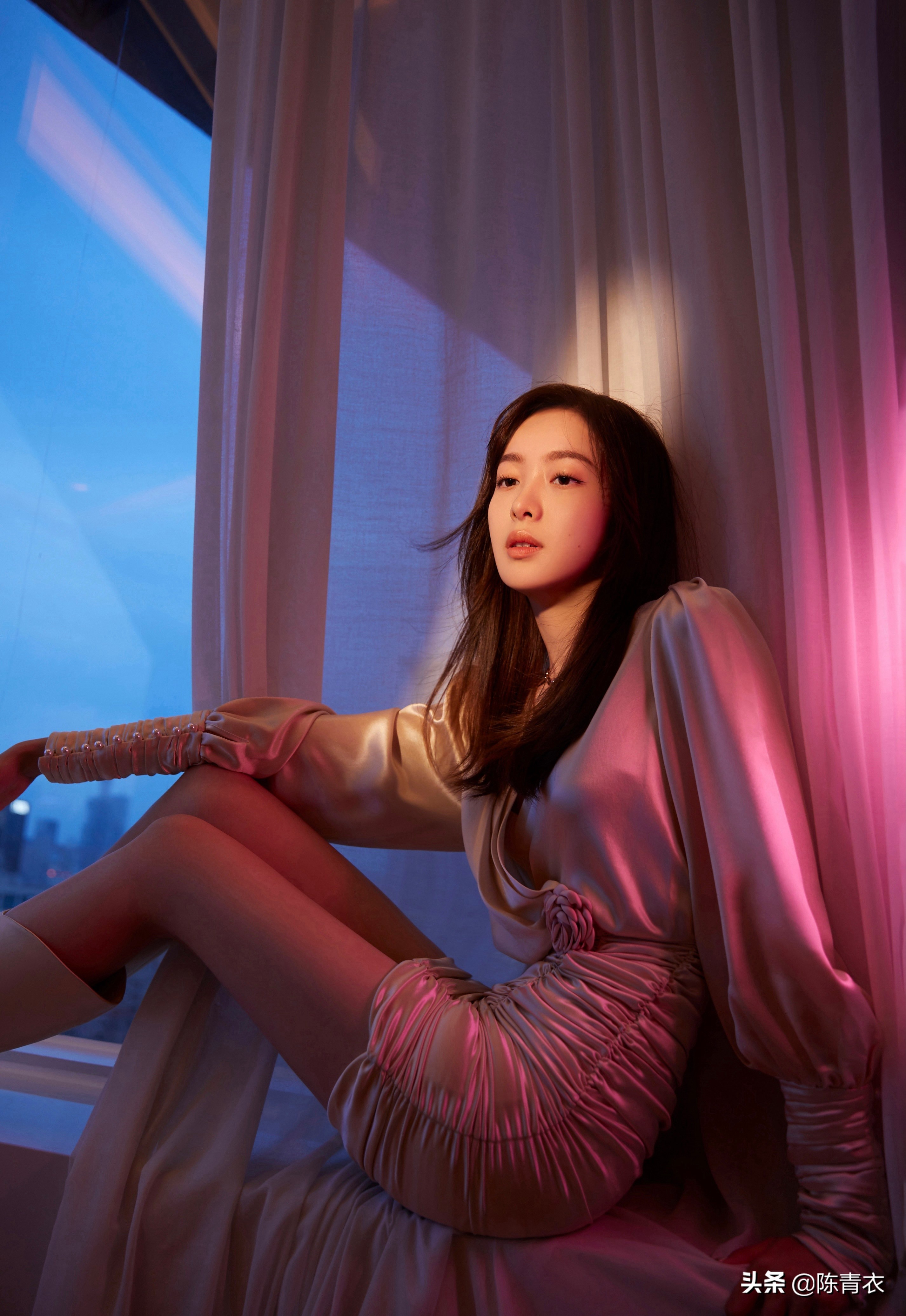 赵尧珂山茶花写真,赵尧珂连衣裙图片