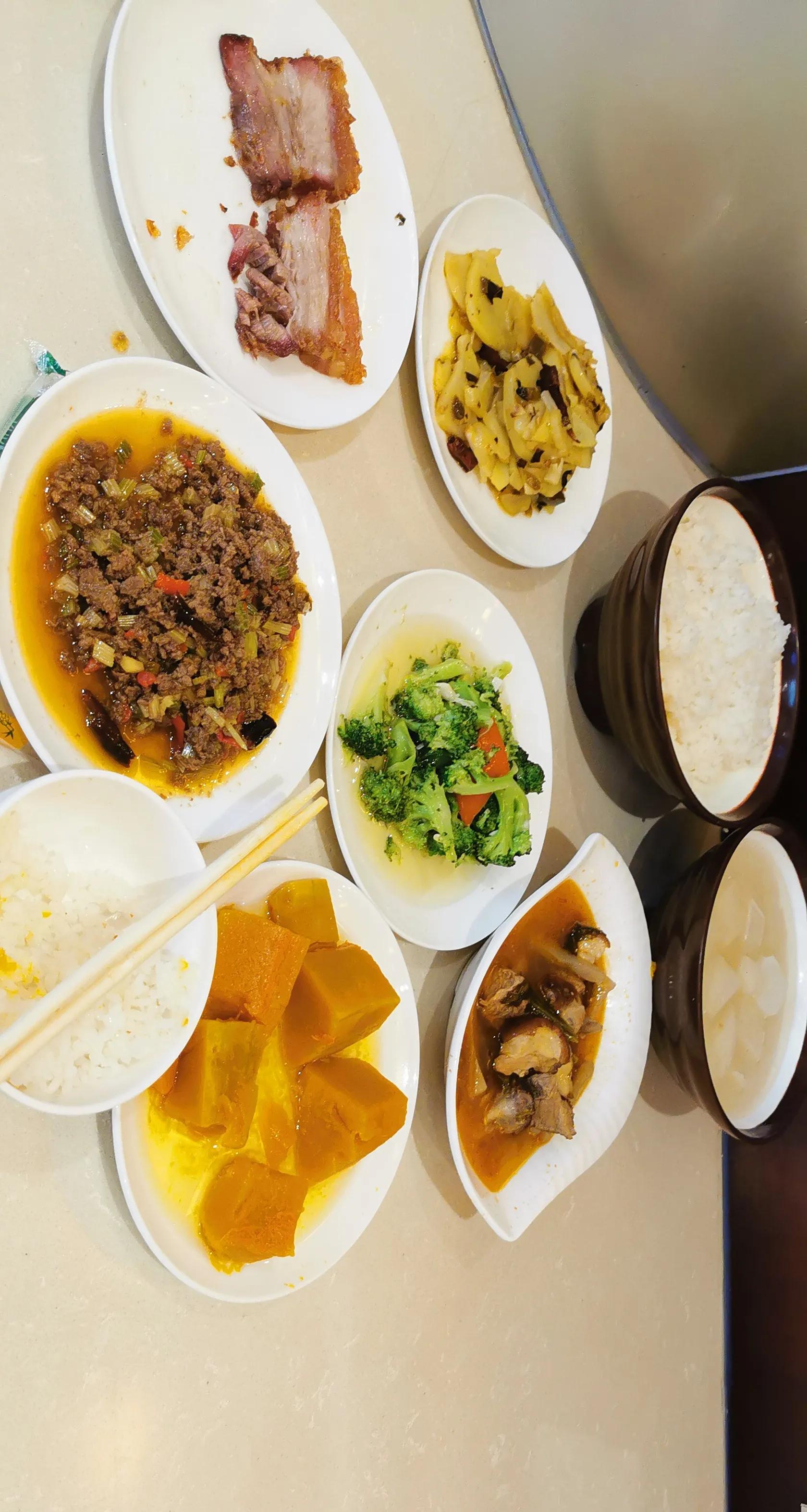 泡温泉泡澡的好处,泡温泉能缓解心慌吗