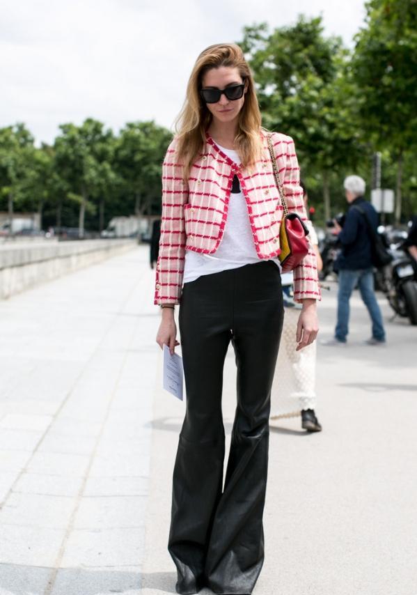 阔腿裤和喇叭裤哪个更时尚 (阔腿裤垂直感开叉喇叭裤)