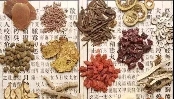 藏于山水间的度假胜地温泉,旅游休闲度假温泉