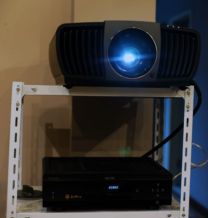 没埋线也能玩家庭影院！FIBBRCrystal系列光纤HDMI线试用报告