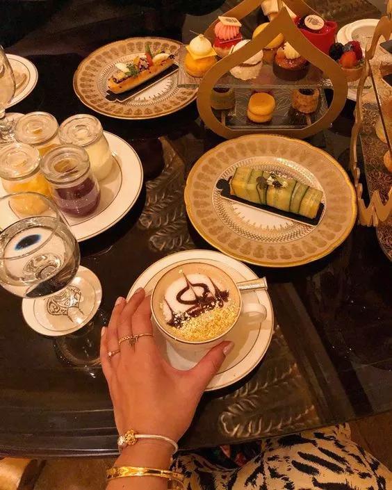 探秘全球唯一8级酒店,全球唯一的8星级酒店