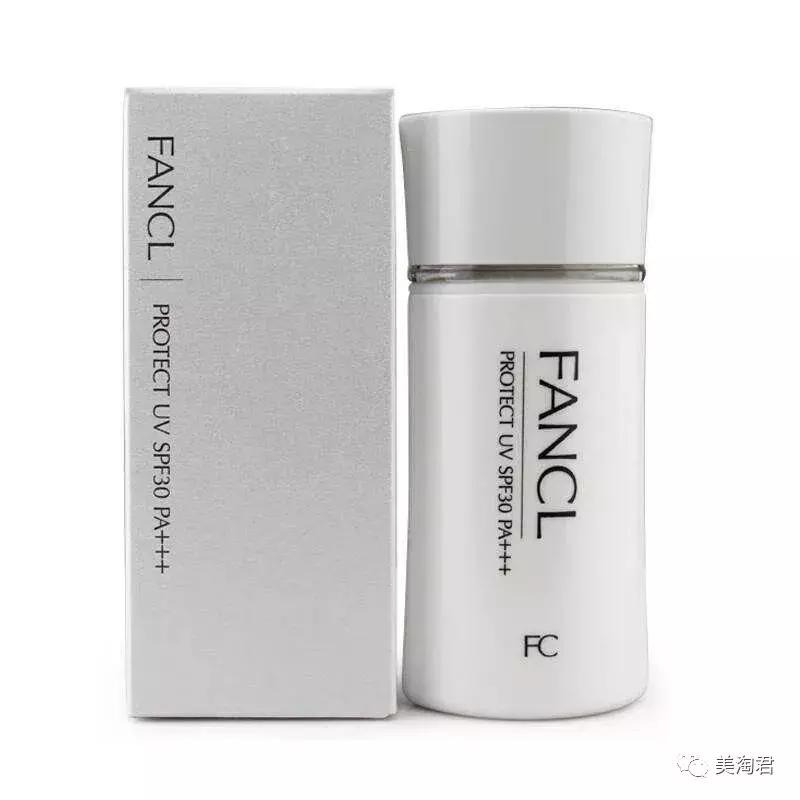 夏日妆容精致不脱妆,打造夏日不脱妆的妆容秘诀