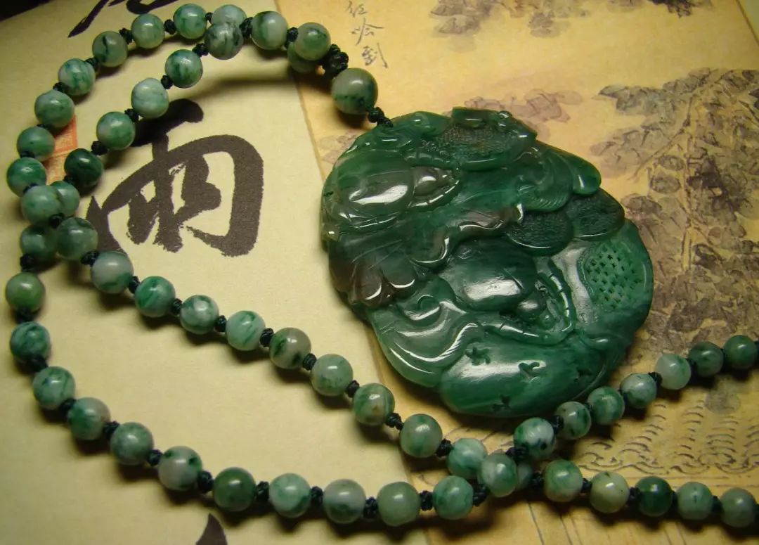 与翡翠相似的玉石有哪些,翡翠玉石真假鉴别技巧及方法