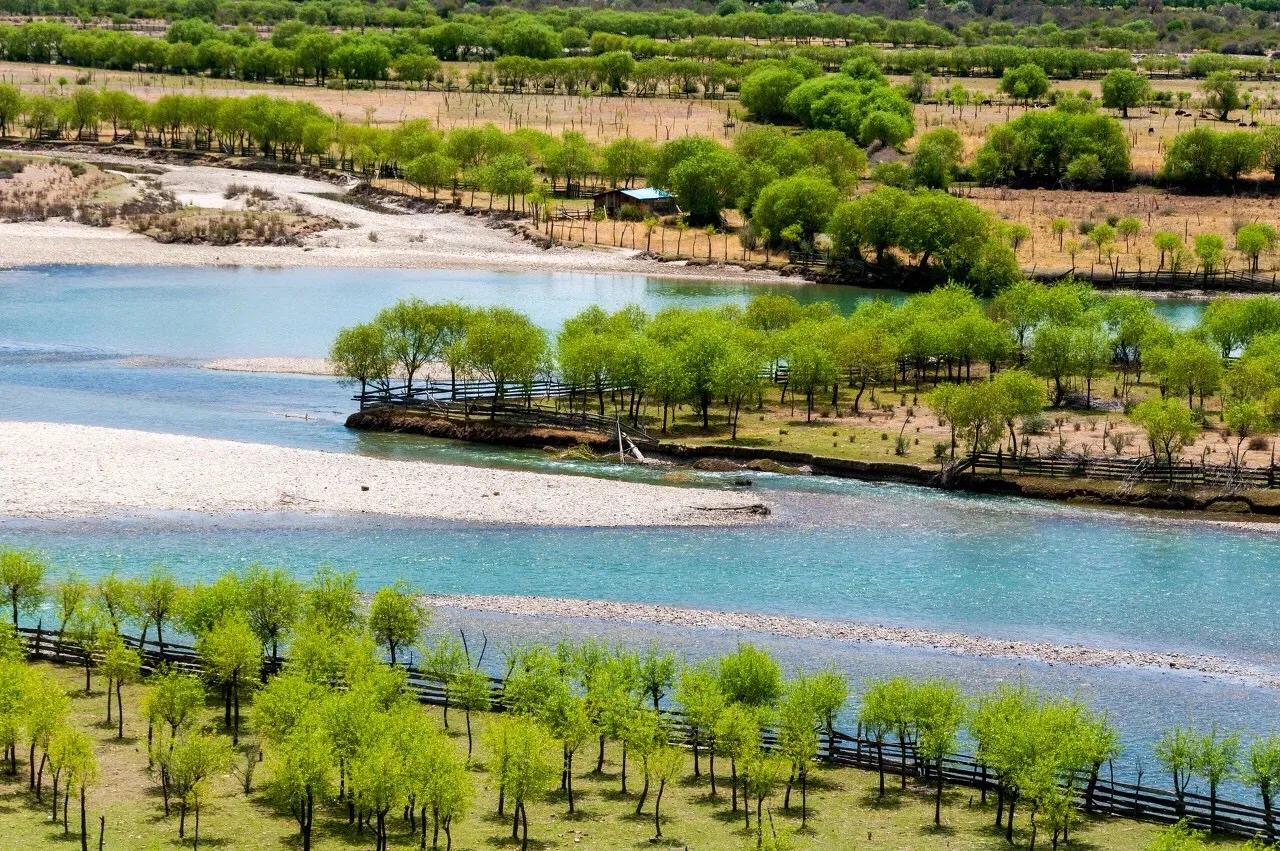 中国唯一不收费的高速公路,中国旅游风景最好的四条高速